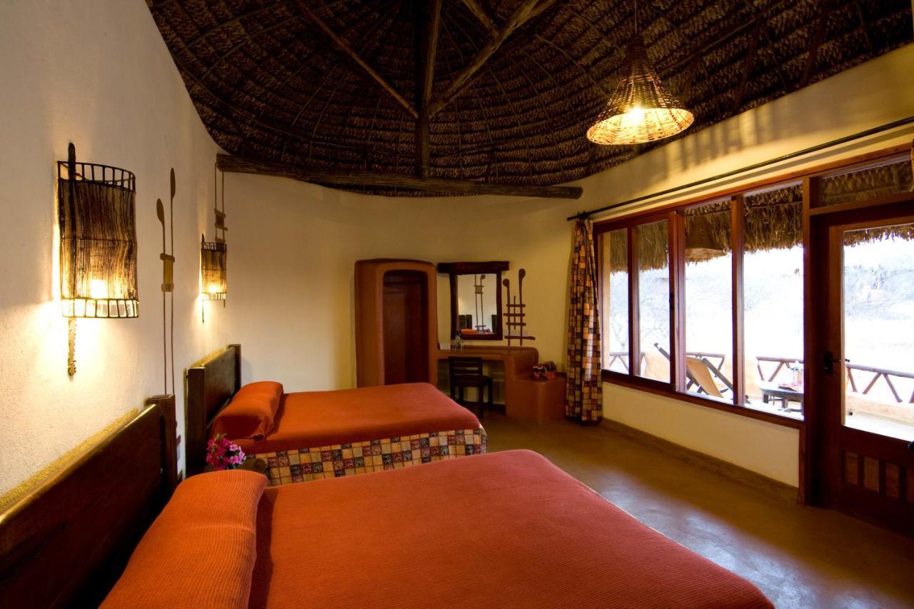 Samburu Sopa Lodge Archers Post Exteriör bild