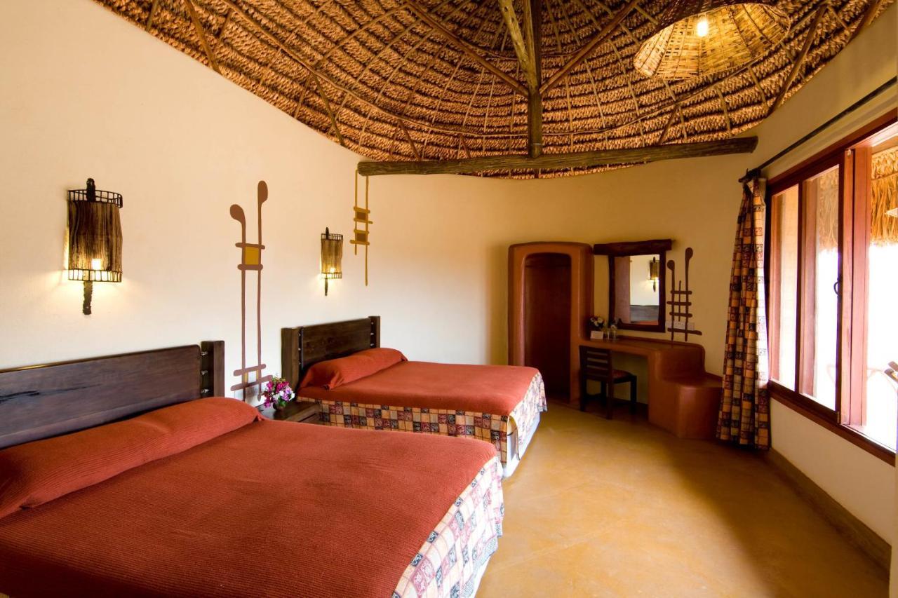 Samburu Sopa Lodge Archers Post Exteriör bild